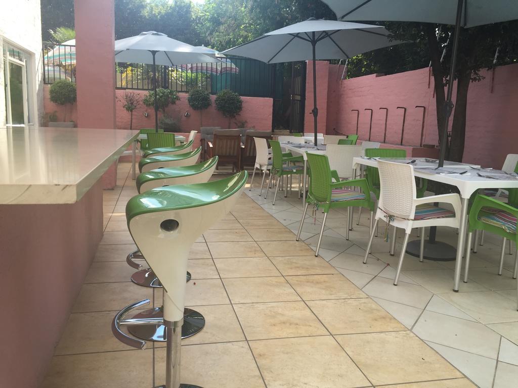 Glenalmond Hotel Sandton Bagian luar foto