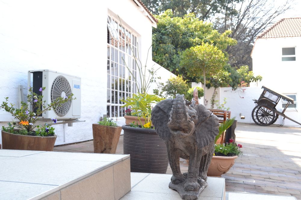Glenalmond Hotel Sandton Bagian luar foto